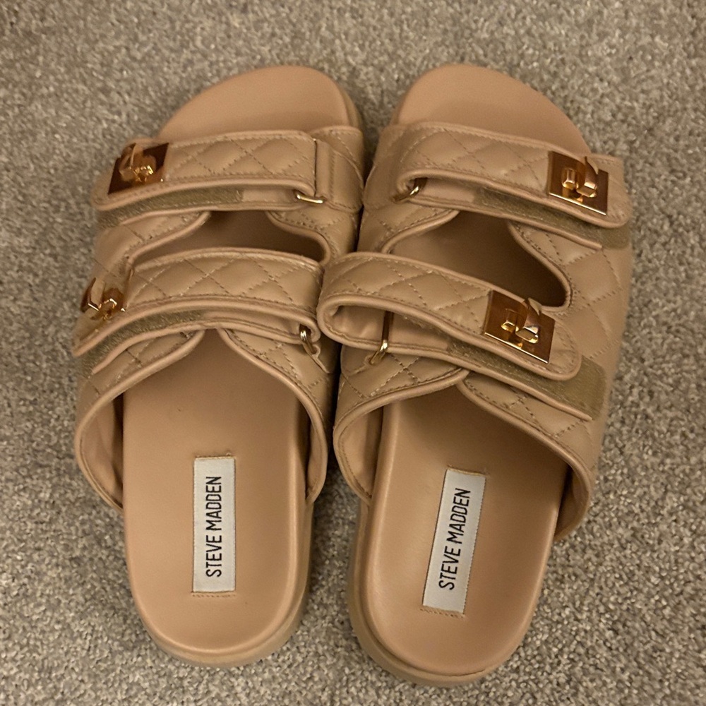Steve Madden Beige Quilted Buckle Sandals